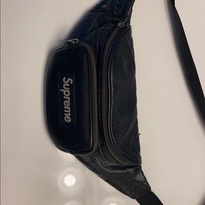 Authentic Supreme waist bag Fanny (Real Leather)